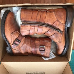 Frye Veronica Tanker Boots in Cognac 8.5